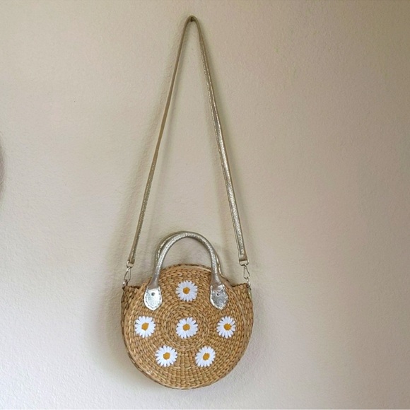 POOLSIDE The Maxine Embroidered Daisy Woven Purse - Picture 5 of 15